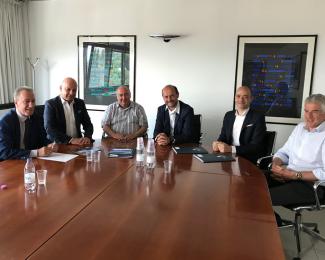 Da sinistra, Giorgio Buratti, Massimo Piffer, Giovanni Bort, Paride Gianmoena, Marco Riccadonna ed Emanuele Bonafini.